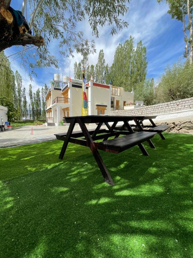 Tongspon Inn Λεχ Εξωτερικό φωτογραφία